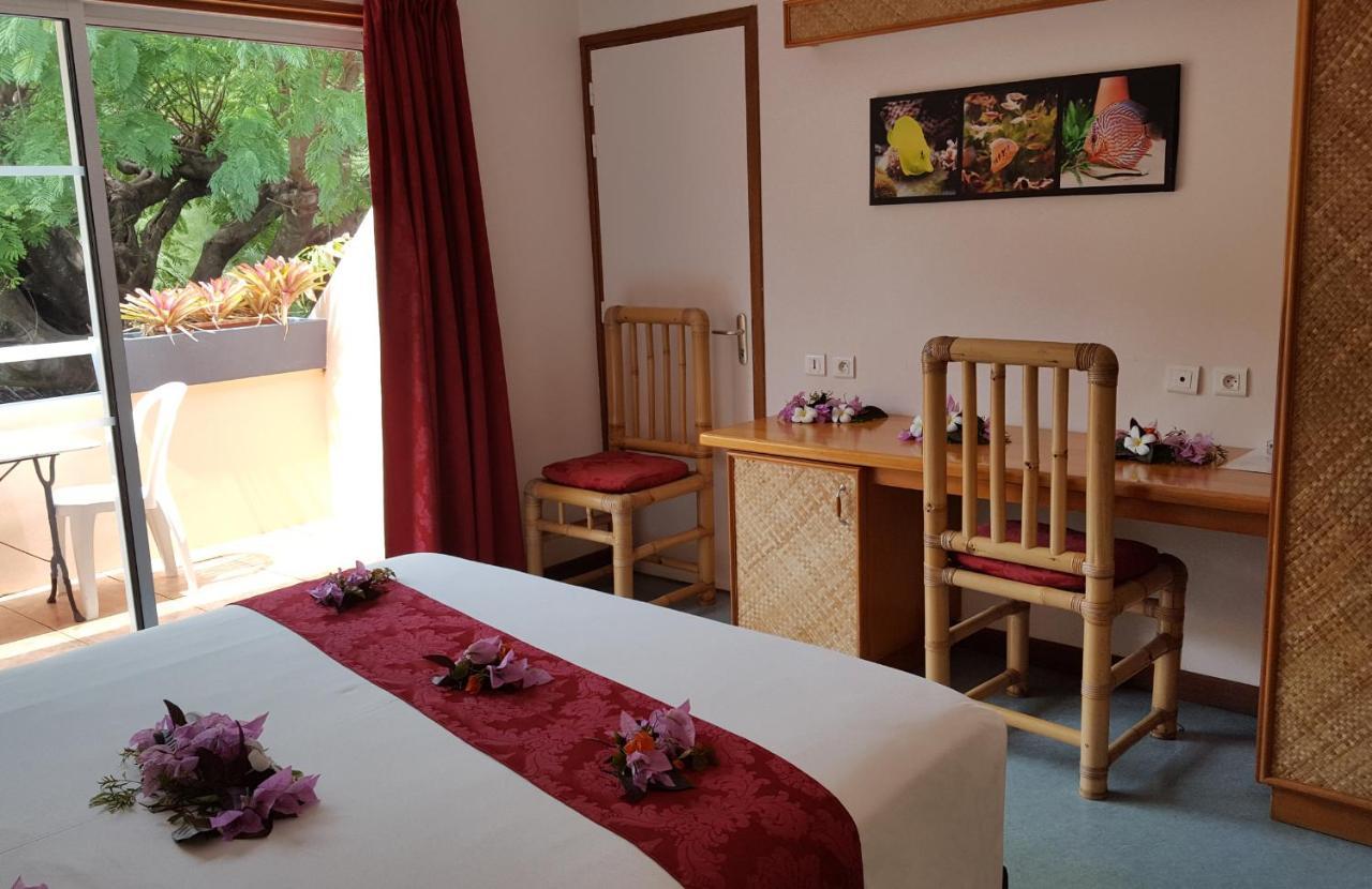 Hotel Hibiscus Papetoai Ngoại thất bức ảnh