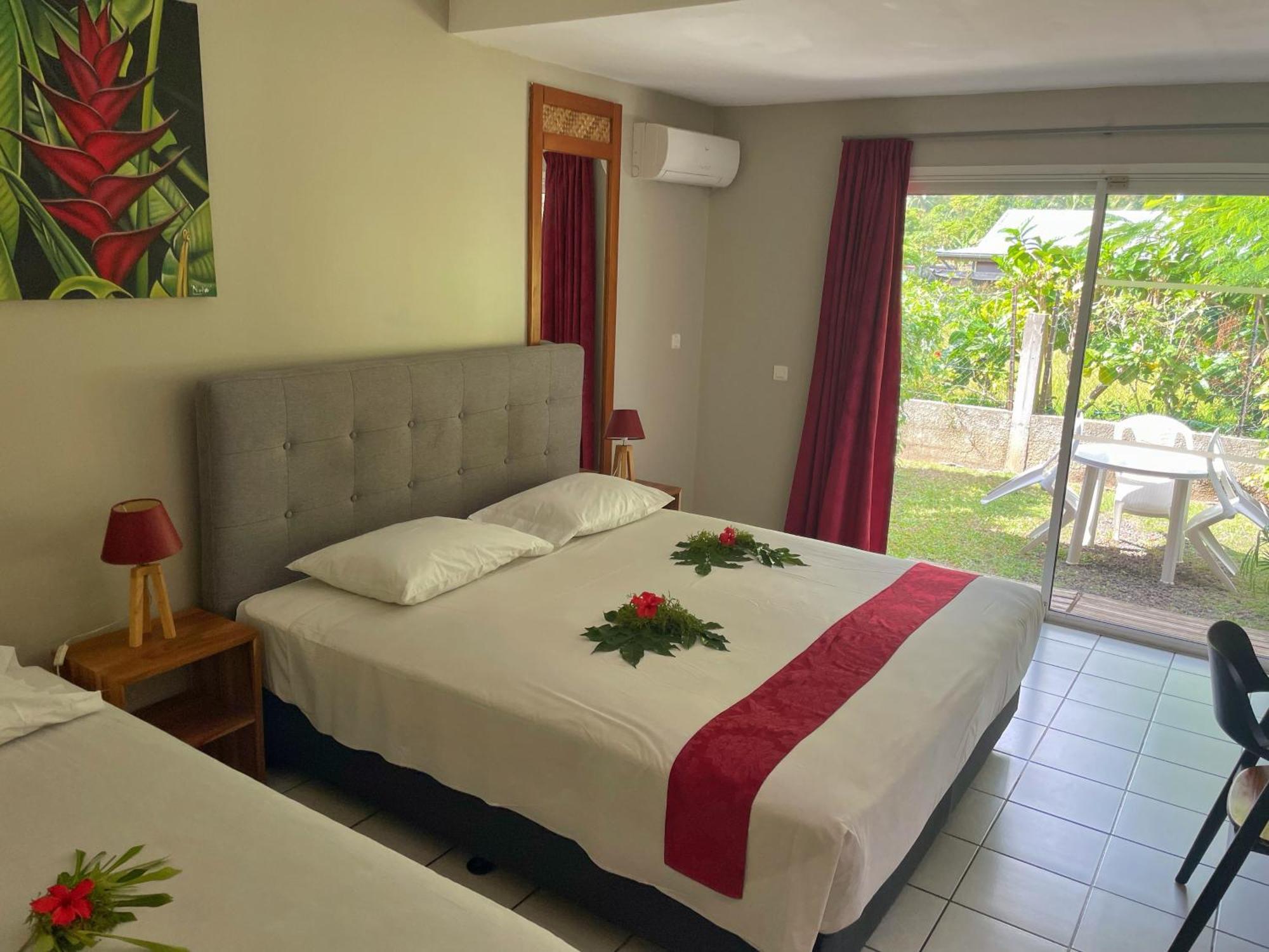 Hotel Hibiscus Papetoai Ngoại thất bức ảnh